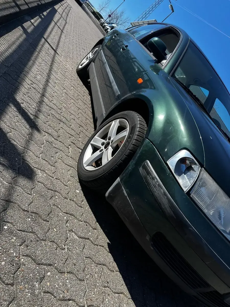 Gebraucht VW Passat 74 PS (54 kW) 1998 Grün Limousine