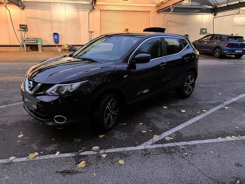 Violett Gebraucht 2014 Nissan Qashqai Acenta SUV | 8.000 € (Fairer Preis) - Bild 1/4