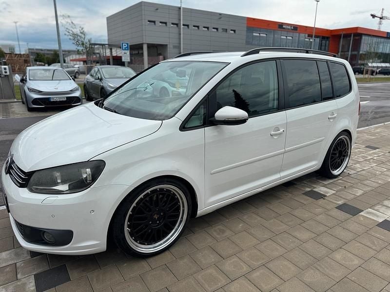 Weiß Gebraucht 2011 VW Touran Van / Kleinbus | 5.300 € (Superpreis) - Bild 1/4