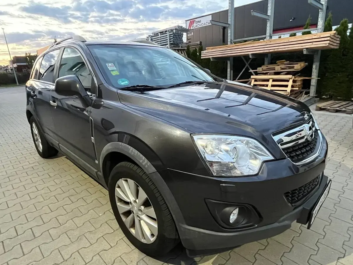 Gebraucht Opel Antara 163 PS (119 kW) 2014 Schwarz SUV