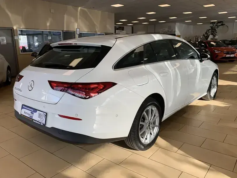Gebraucht Mercedes CLA250 218 PS (160 kW) 2021 Weiß polarweiss  unilack Coupé