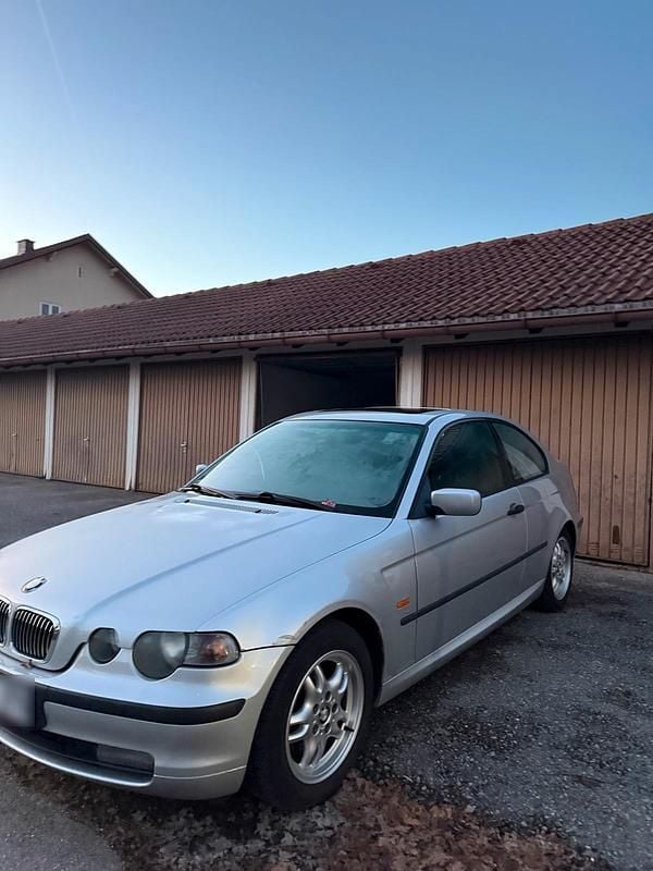 Gebraucht BMW 316 115 PS (84 kW) 2004 Silber Coupé