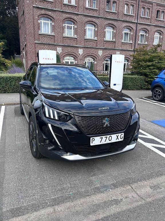 Schwarz Gebraucht 2021 Peugeot 2008 GT SUV | 17.500 € (Fairer Preis) - Bild 1/4