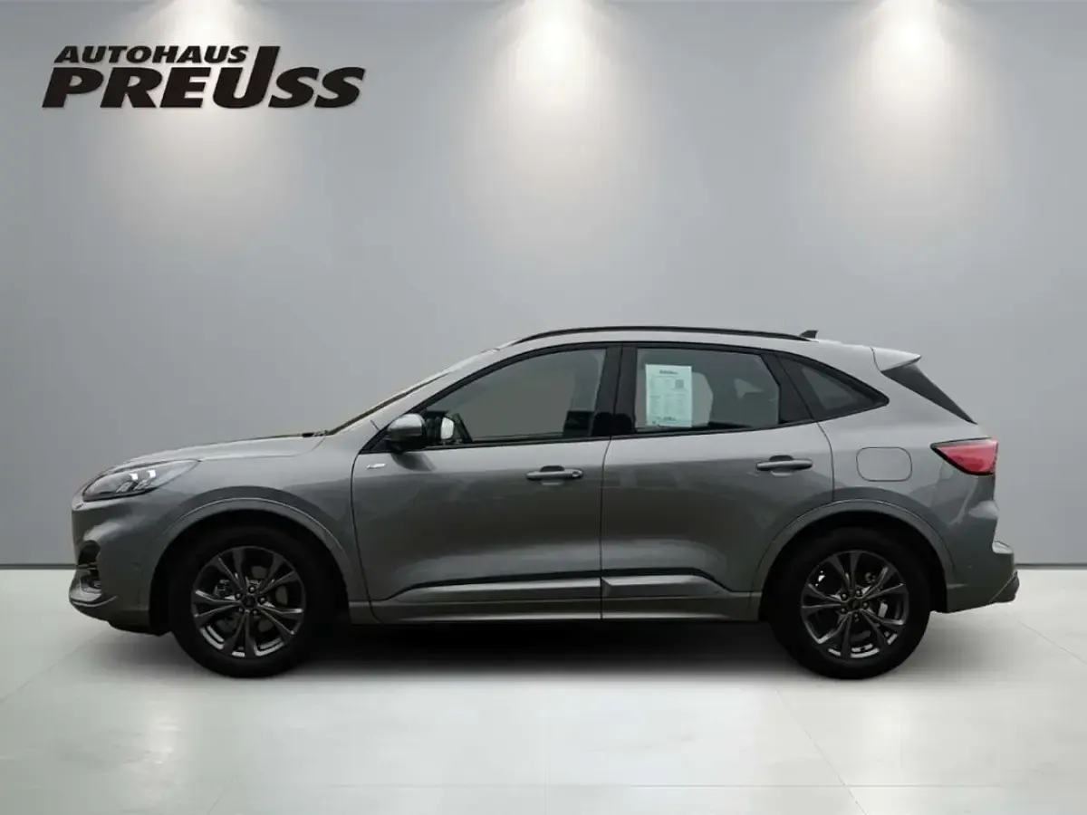 Gebraucht Ford Kuga ST-Line 120 PS (88 kW) 2023 Solarsilber SUV