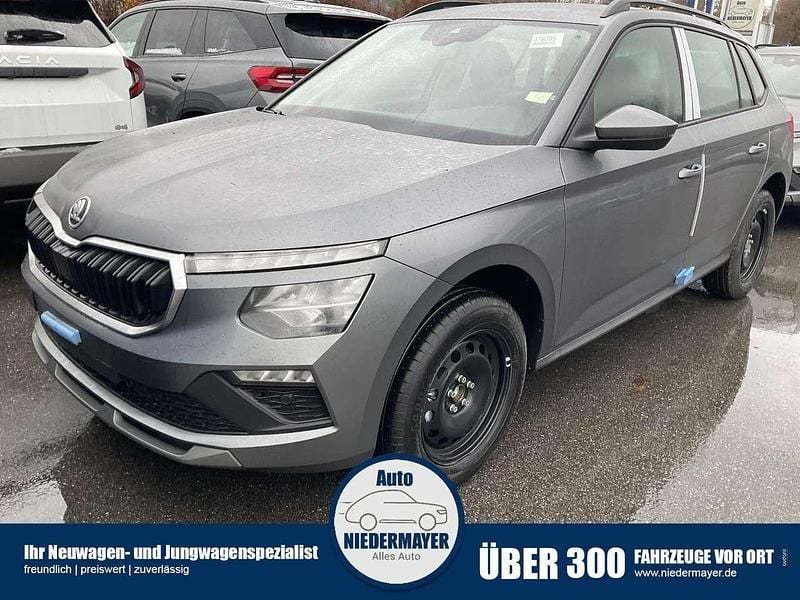 Grau Neu 2025 Skoda Kamiq Selection SUV | 27.495 € (Superpreis) - Bild 1/4