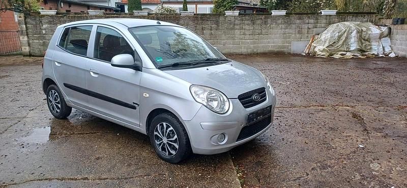 Gebraucht Kia Picanto 65 PS (47 kW) 2010 Silber Kleinwagen