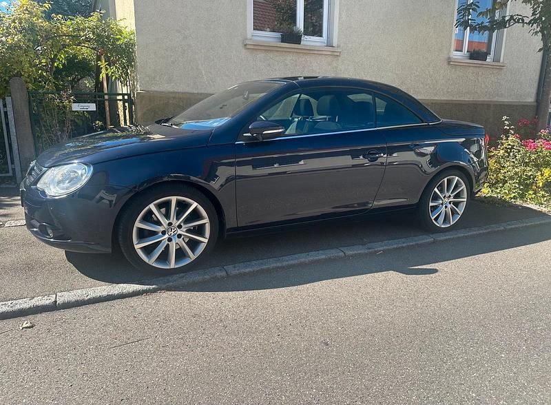 Blau Gebraucht 2010 VW Eos Cabrio | 4.900 € (Superpreis) - Bild 1/4