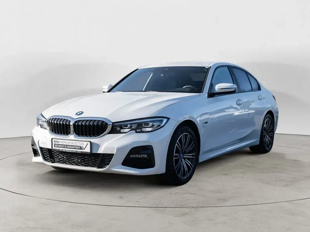 Gebraucht BMW 320 M Sport 204 PS (150 kW) 2021 Weiß Limousine