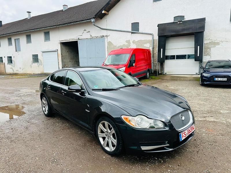 Gebraucht Jaguar XF Luxury 275 PS (202 kW) 2011 Grau Limousine