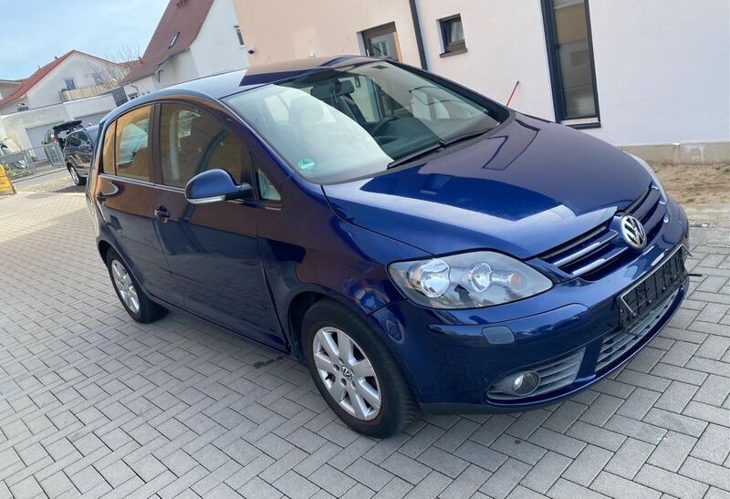 Blau Gebraucht 2006 VW Golf Plus Cross Goal Van / Kleinbus | 2.950 € (Guter Preis) - Bild 1/4