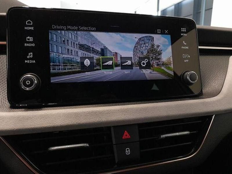 Gebraucht Skoda Kamiq Selection 116 PS (85 kW) 2025 Silber SUV