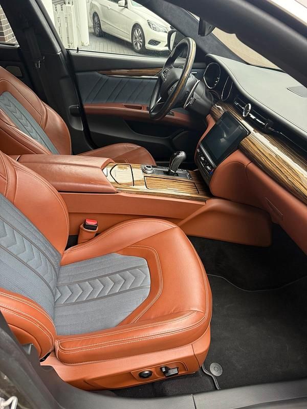 Gebraucht Maserati Quattroporte GranLusso 410 PS (301 kW) 2017 Grau Limousine