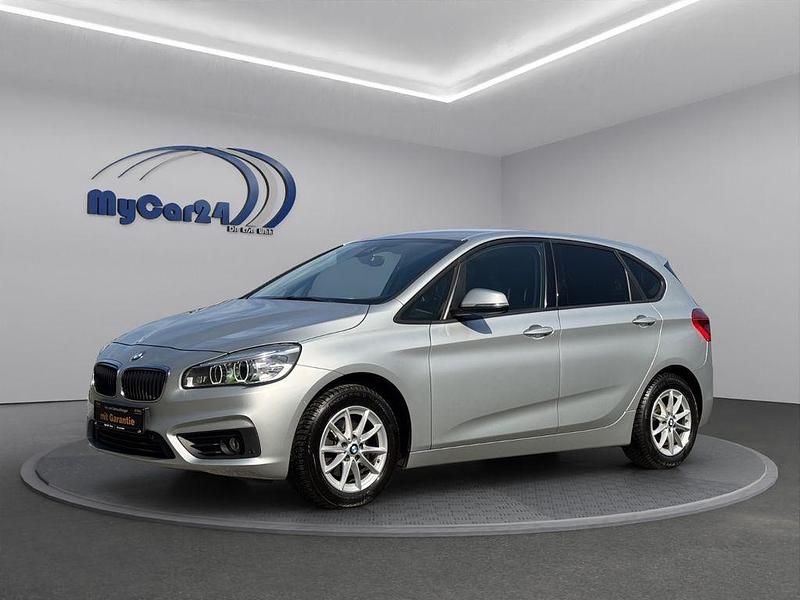 Gebraucht BMW 218 Advantage 136 PS (100 kW) 2016 Silber Van / Kleinbus