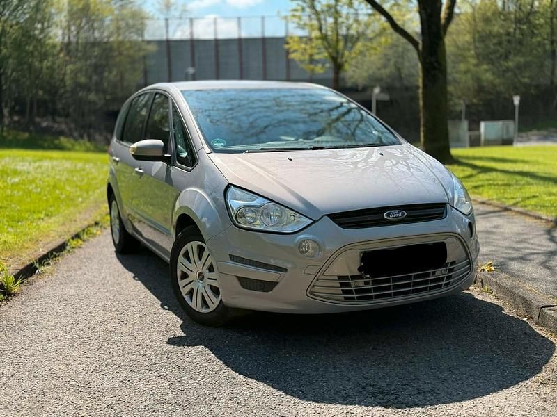 Gebraucht Ford S-MAX S 140 PS (102 kW) 2011 Grau Van / Kleinbus