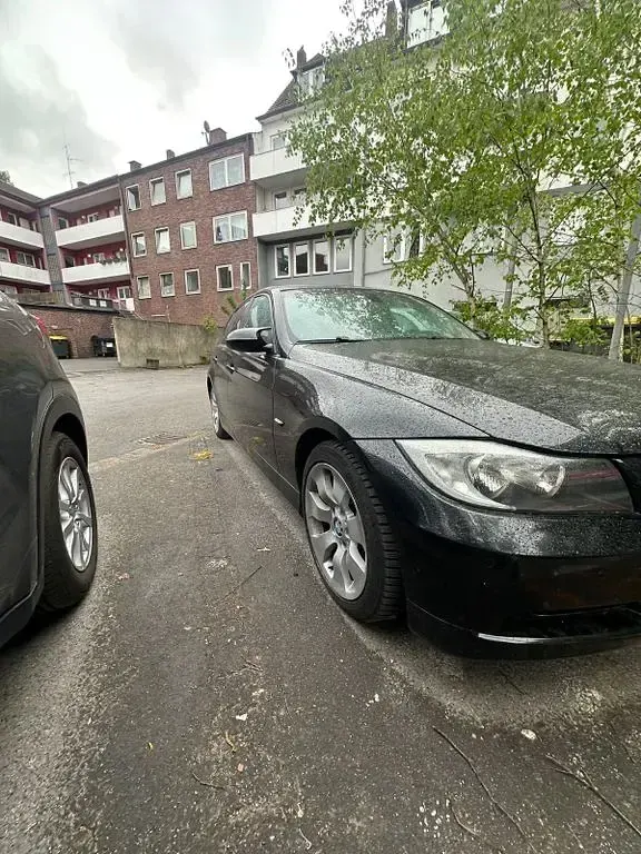 Używany BMW 320 170 KM (125 kW) 2007 Czarny Sedan/Limuzyna
