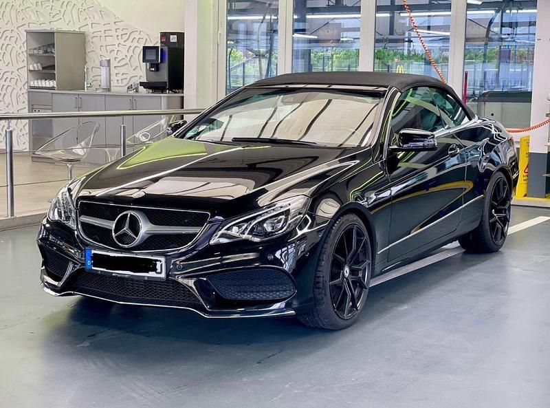 Schwarz Gebraucht 2014 Mercedes E250 AMG line Cabrio | 18.700 € (Guter Preis) - Bild 1/4