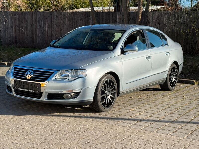 Gebraucht VW Passat Highline 150 PS (110 kW) 2005 Blau Limousine