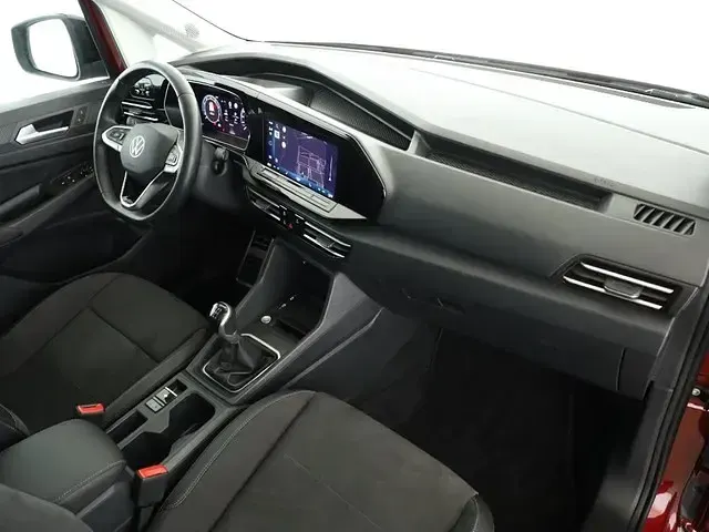 Używany VW Caddy Style 116 KM (85 kW) 2025 Czerwony Minivan