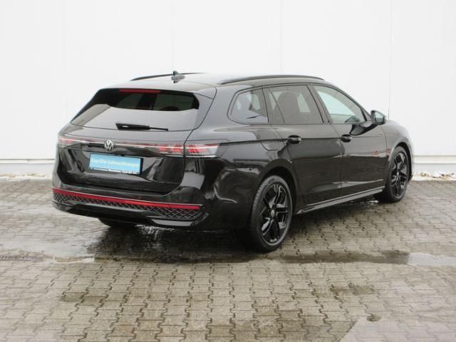 Gebraucht VW Passat Style 150 PS (110 kW) 2025 Schwarz Kombi