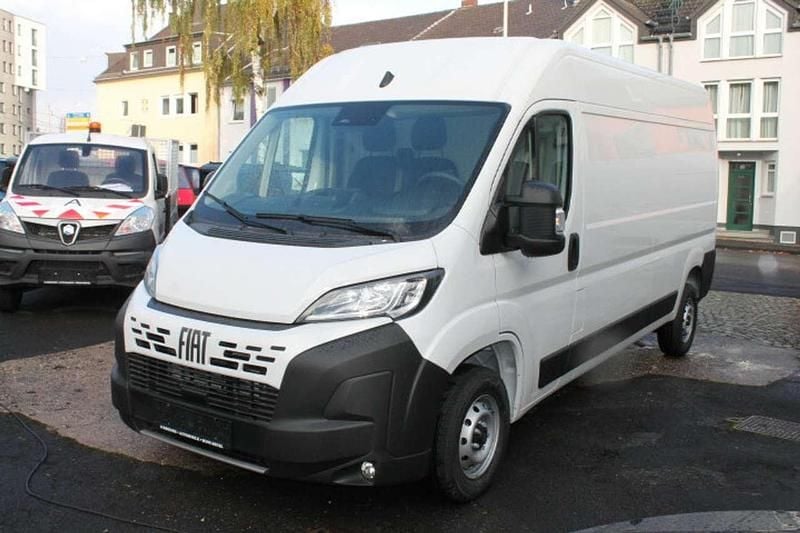 Weiß Gebraucht 2024 Fiat Ducato Van | 30.821 € (Guter Preis) - Bild 1/4