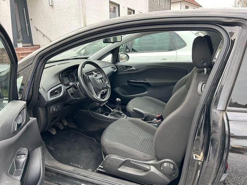 Gebraucht Opel Corsa 101 PS (74 kW) 2019 Schwarz Kleinwagen