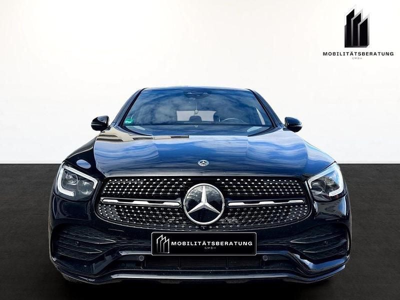 Schwarz Gebraucht 2020 Mercedes GLC400d AMG line SUV | 45.999 € (Teuer) - Bild 1/4