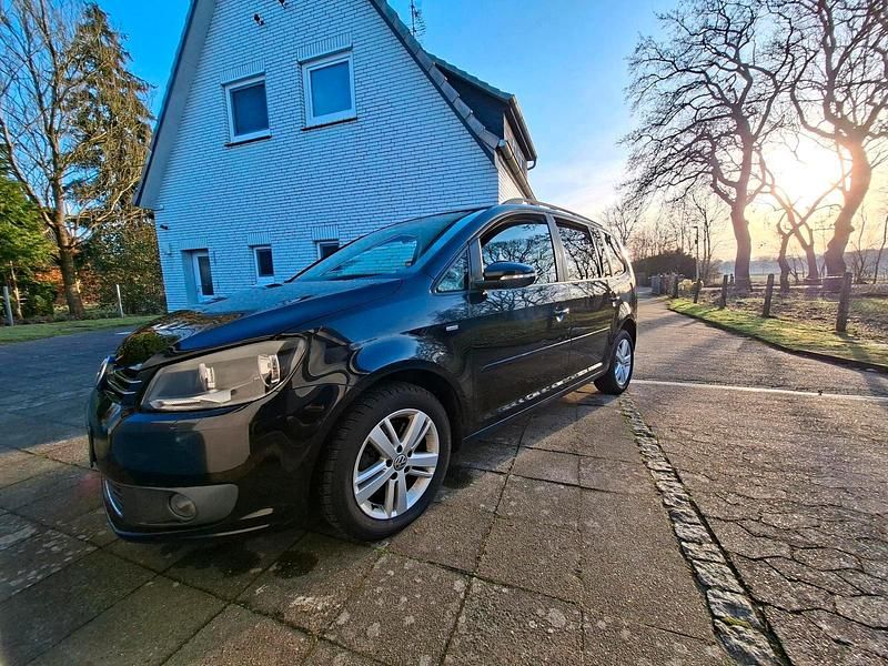 Gebraucht VW Touran 140 PS (102 kW) 2013 Schwarz Van / Kleinbus