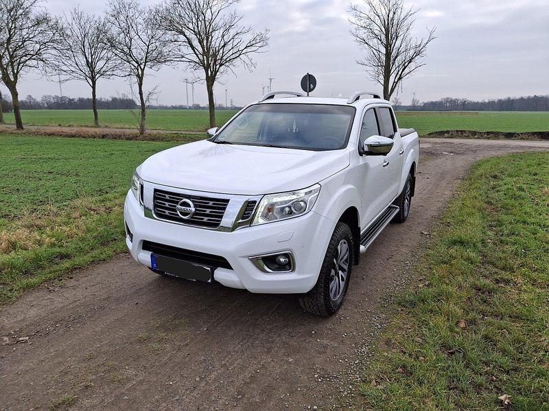 Gebraucht Nissan Navara Tekna 190 PS (139 kW) 2016 Weiß Pickup