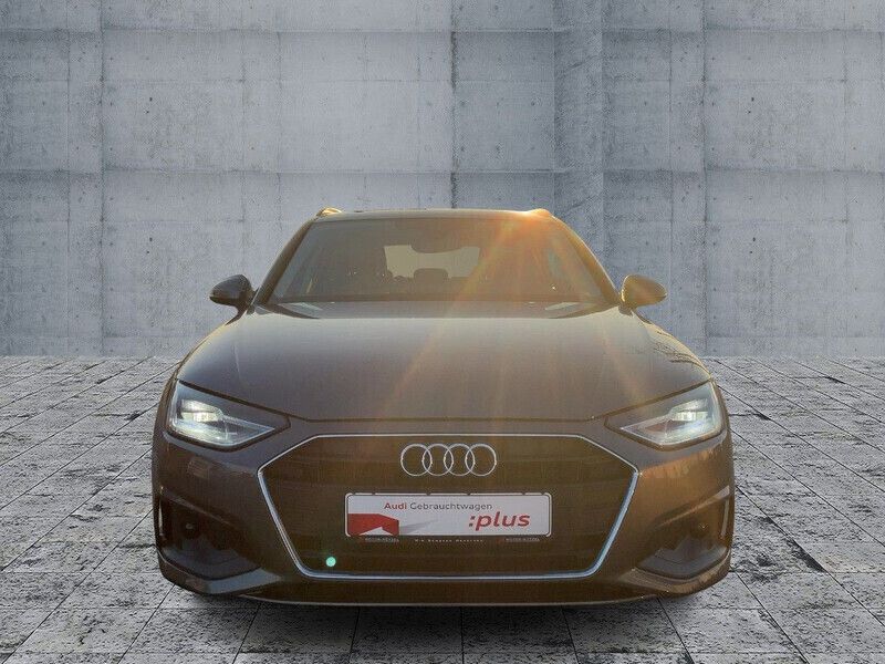 Gebraucht Audi A4 Basis 136 PS (100 kW) 2022 Grau Kombi