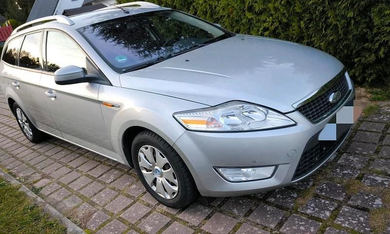 Gebraucht Ford Mondeo 140 PS (102 kW) 2008 Silber Kombi