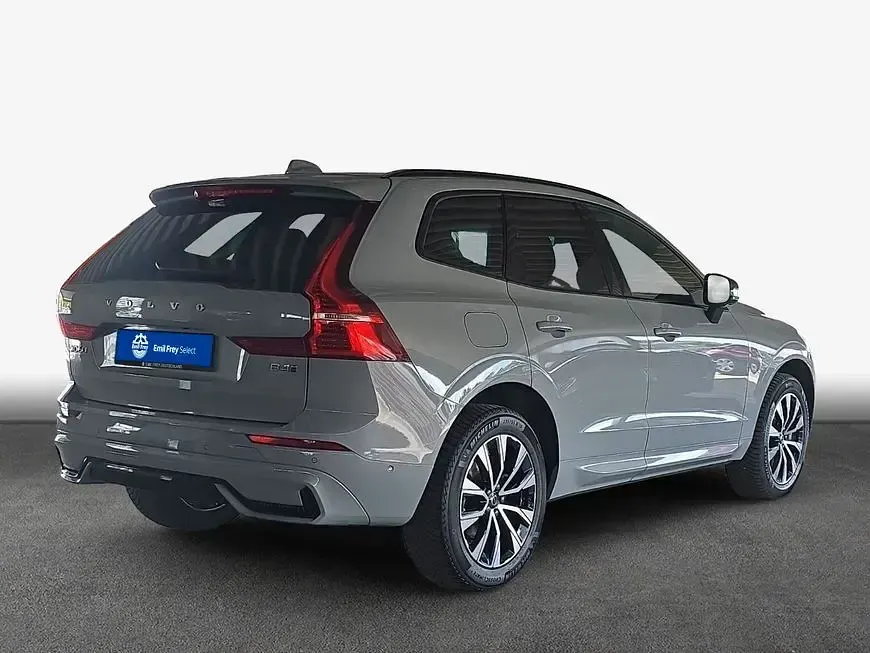 Gebraucht Volvo XC60 Plus 197 PS (144 kW) 2024 Grau SUV