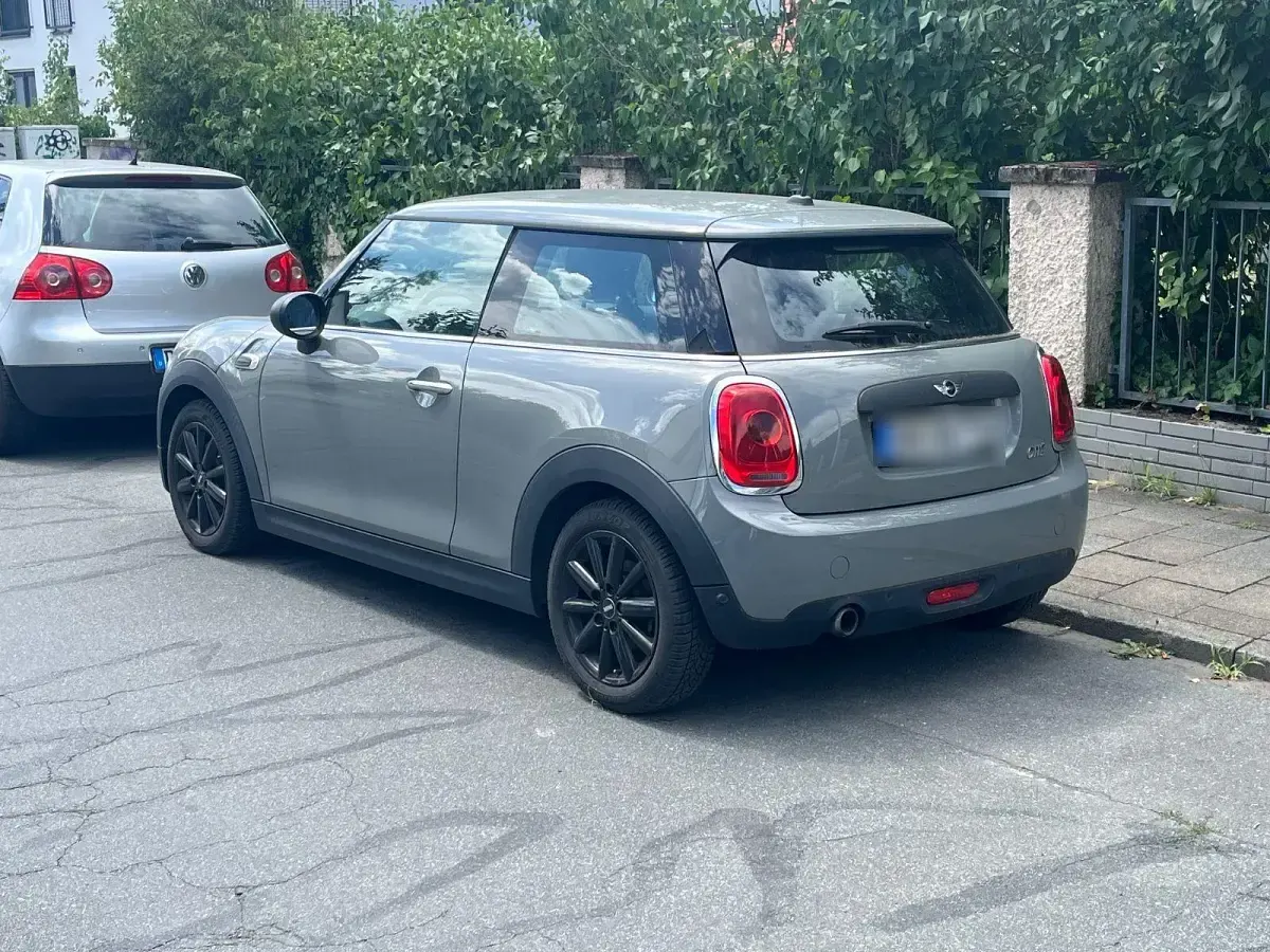 Gebraucht Mini ONE 102 PS (75 kW) 2018 Grau Kleinwagen