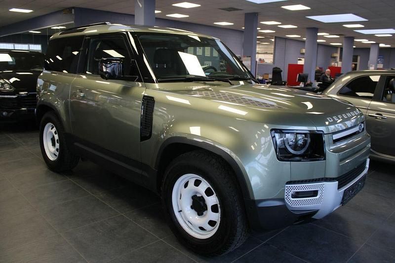 Grün Gebraucht 2024 Land Rover Defender SUV | 59.980 € - Bild 1/4