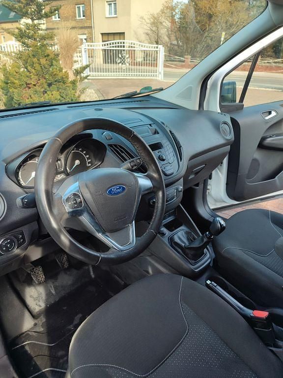 Gebraucht Ford Transit Trend 101 PS (74 kW) 2022 Weiß Limousine