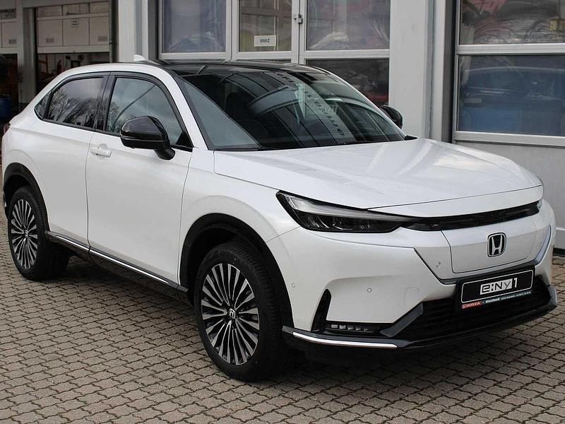 Gebraucht Honda e:Ny1 Advance 150 kW (204 PS) 2025 Platinium white pearl SUV