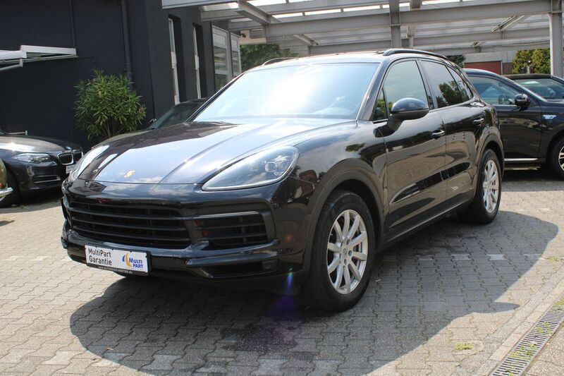 Schwarz Gebraucht 2019 Porsche Cayenne S Chrono SUV | 59.900 € (Teuer) - Bild 1/4