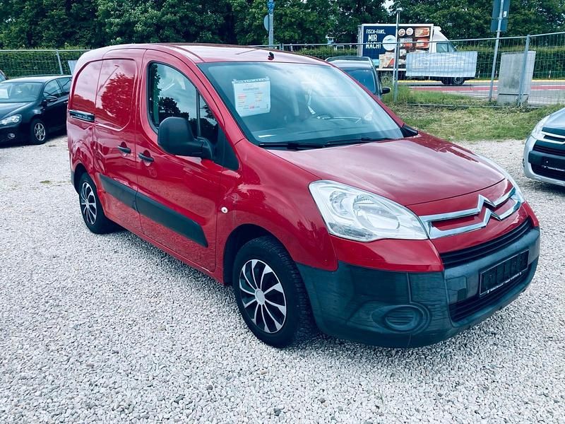 Rot Gebraucht 2010 Citroën Berlingo Van / Kleinbus | 4.250 € (Fairer Preis) - Bild 1/4