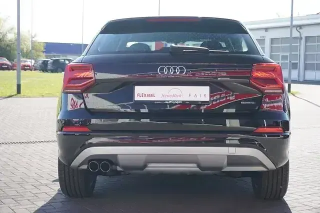 Gebraucht Audi Q2 S-Line 190 PS (139 kW) 2018 Schwarz SUV