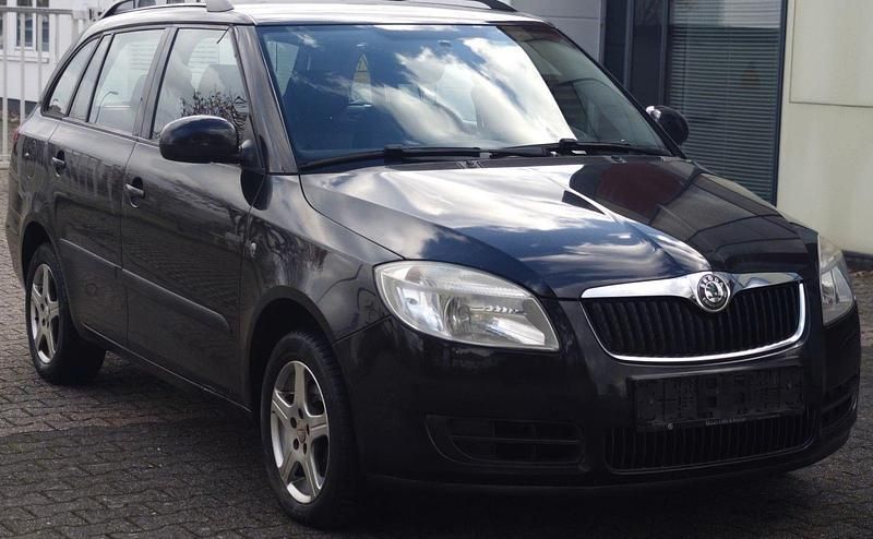 Schwarz Gebraucht 2008 Skoda Fabia Ambiente Kleinwagen | 2.850 € (Etwas zu teuer) - Bild 1/4