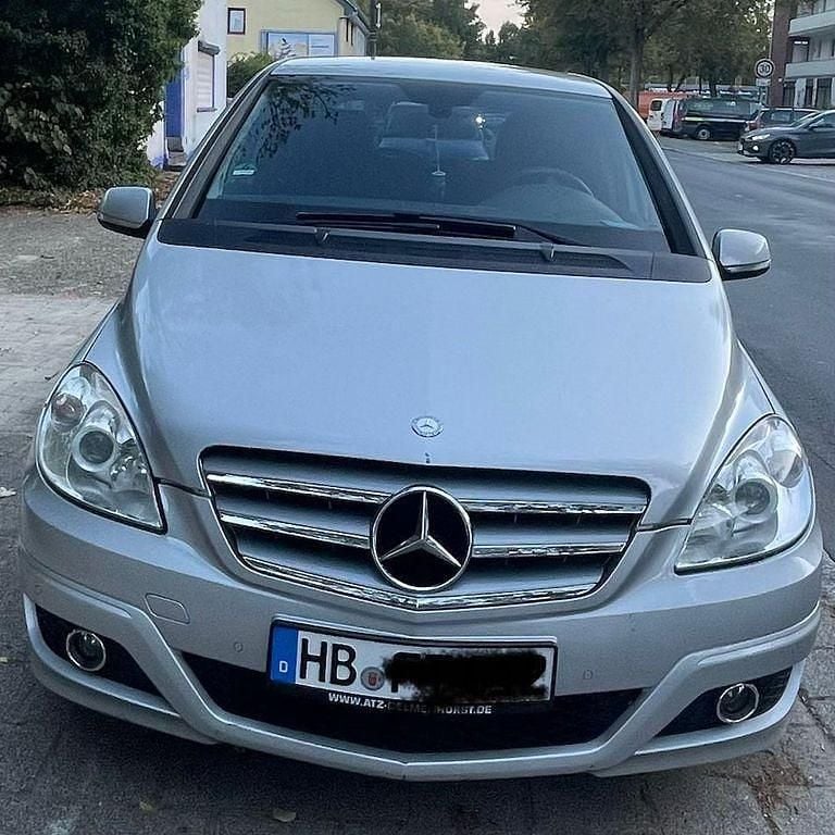 Grau Gebraucht 2008 Mercedes B180 Van / Kleinbus | 2.800 € (Superpreis) - Bild 1/4
