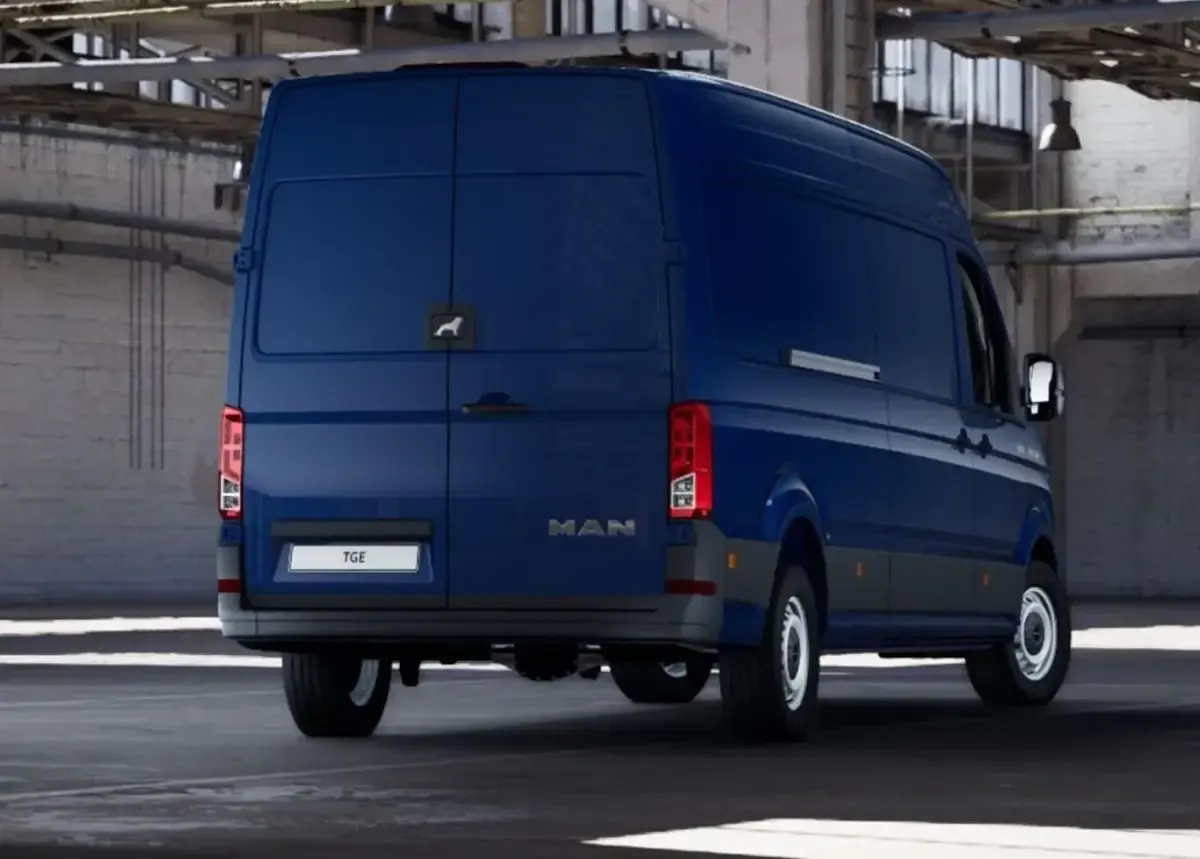 Nowe MAN TGE 177 KM (130 kW) 2026 Deep ocean Van