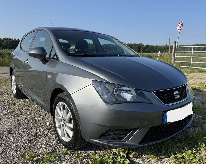 Grau Gebraucht 2017 Seat Ibiza Limousine | 7.490 € (Fairer Preis) - Bild 1/4