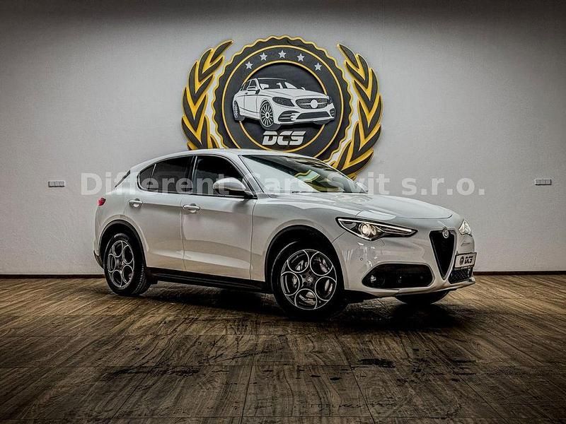 Second-hand Alfa Romeo Stelvio Sprint 190 CP (139 kW) 2022 Alb SUV
