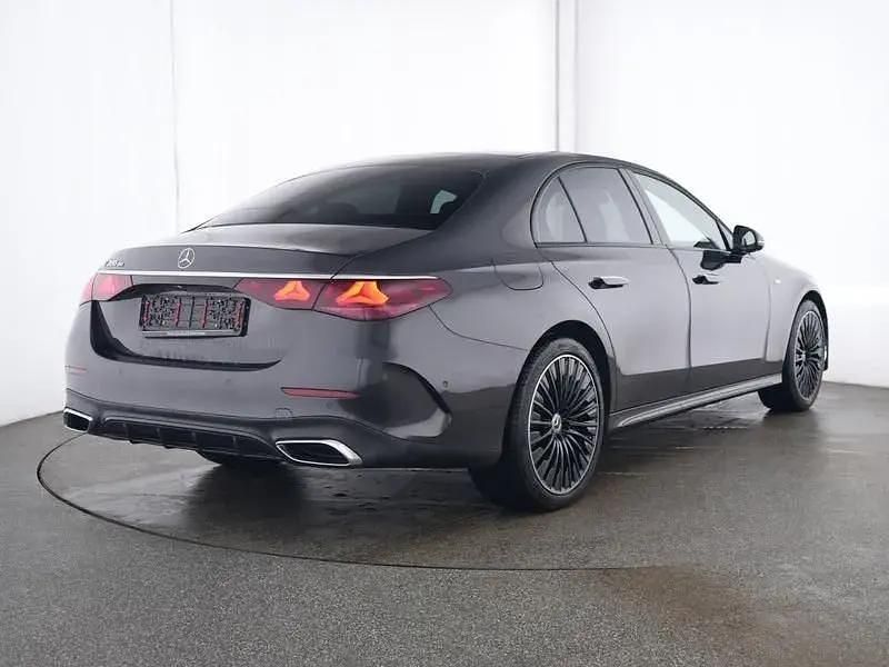 Gebraucht Mercedes E300 AMG 313 PS (230 kW) 2024 Andere Limousine