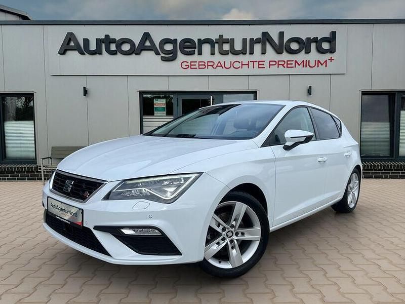 Weiß Gebraucht 2017 Seat Leon FR Limousine | 11.450 € (Fairer Preis) - Bild 1/4