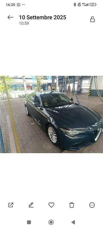 Blau Gebraucht 2016 Alfa Romeo Giulia Super Limousine | 14.800 € (Fairer Preis) - Bild 1/4