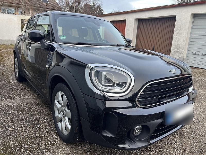 Second-hand Mini Cooper D 150 CP (110 kW) 2020 Negru Hatchback