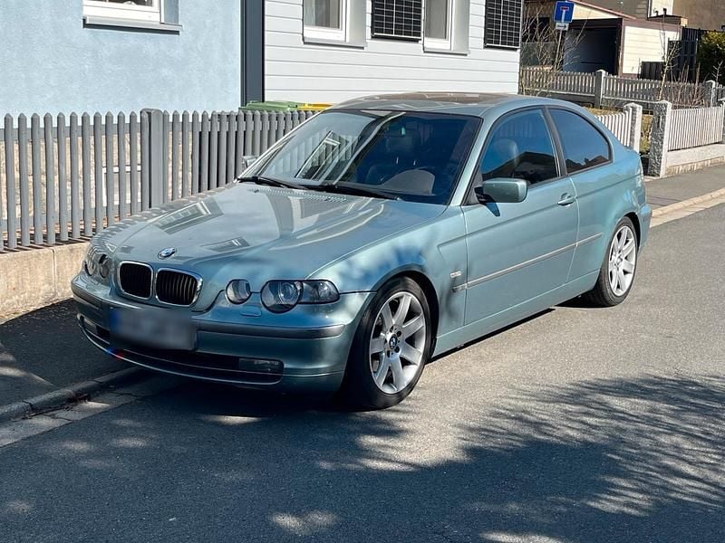 Gebraucht BMW 325 192 PS (141 kW) 2002 Grün Limousine