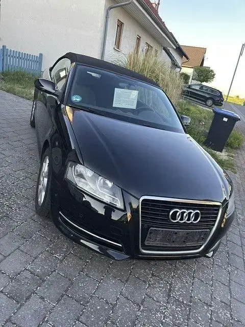 Gebraucht Audi A3 Cabriolet Attraction 105 PS (77 kW) 2011 Schwarz Cabrio
