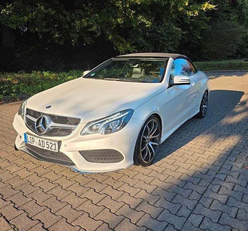 Weiß Gebraucht 2013 Mercedes E250 AMG line Cabrio | 21.000 € (Superpreis) - Bild 1/4